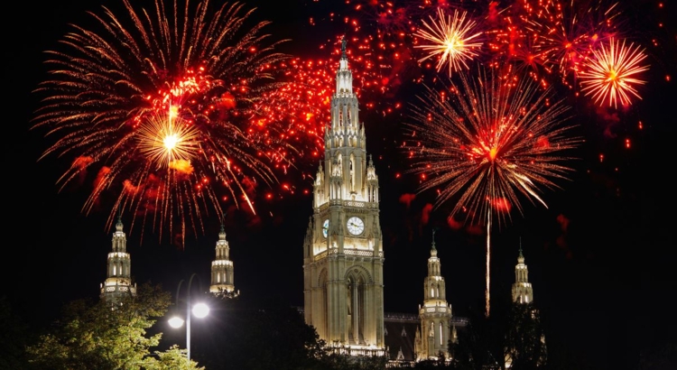 Österreich Wien Rathaus Silvester Foto iStock EKH Pictures