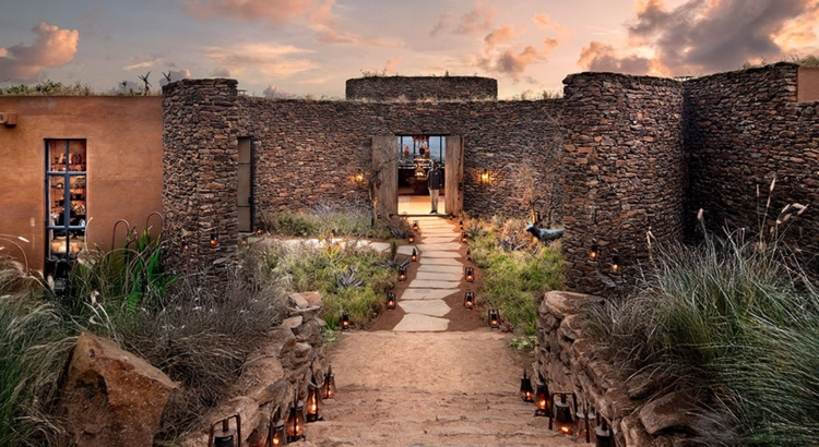 Kenia and beyond lodge Foto And Beyond