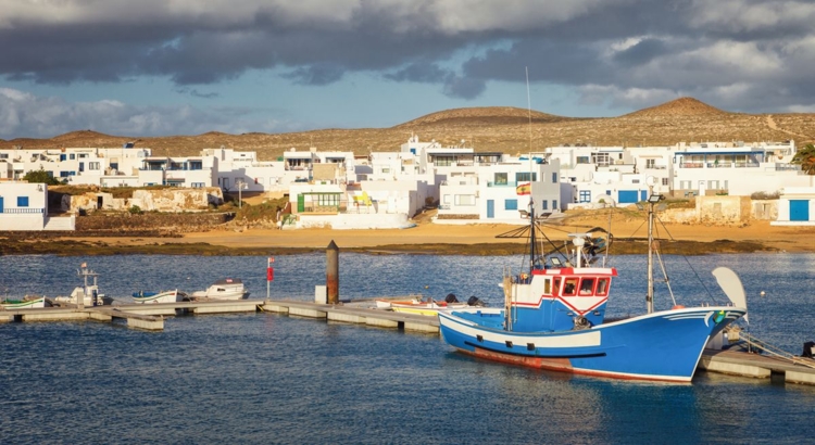 Spanien Kanaren La Graciosa Foto iStock Jarcosa