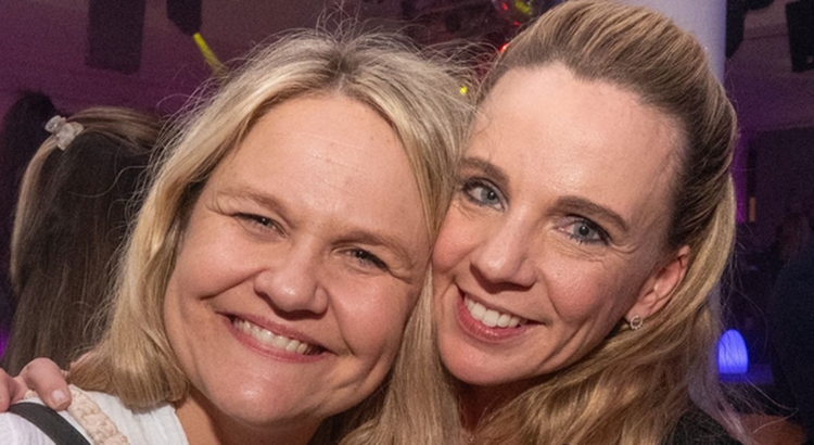 Debbertin Melanie (links) Bartels Katrin TUI Travelstar Foto TUI Travelstar