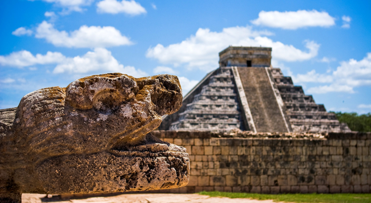 Nicko Cruises LF_Etappe4_Mexiko_Chichén Itzá_marv-watson-UfK0P6WygEE-unsplash.jpg