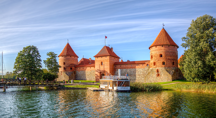 Litauen Wasserburg Trakai Foto Laimonas Ciūnys Lithuania Travel.jpg