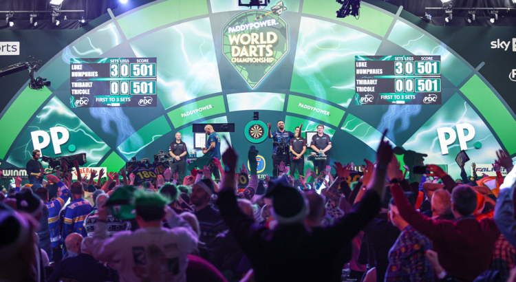 Verwendung nur im Zusammenhang mit Nennung des DERTOUR Sports Darts WM Programm erlaubt