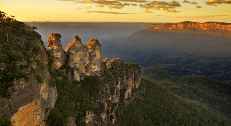 Foto Australien Blue Mountains Three Sisters Foto iStock Andryl Slonchak
