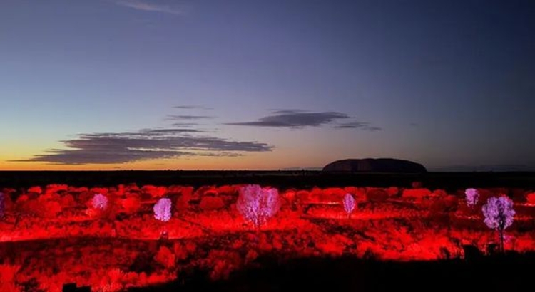 ustralien Uluru Lasersho Foto Ayers Rock Resort