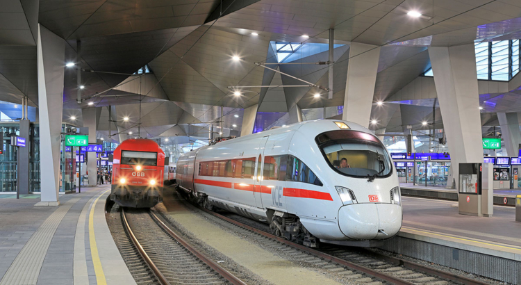 Bahn ÖBB ICE Bahnhof Wien