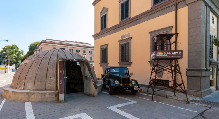 Albanien Tirana Museum Bunker Bunkart Foto iStock Kim Willema