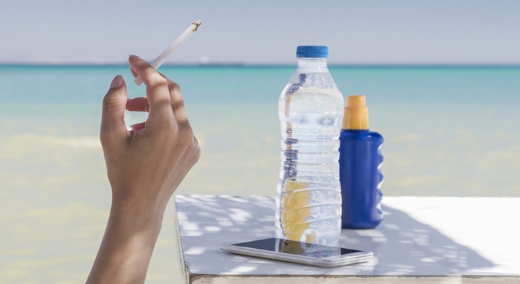 Rauchen Strand Zigarette Foto iStock Deniz Bayram