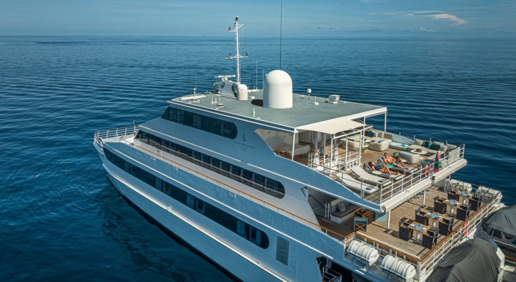 Four Seasons Explorer Foto Four Seasons