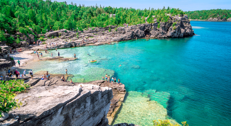 Kanada Ontario Lake Huron iStock vitaldrum.jpg