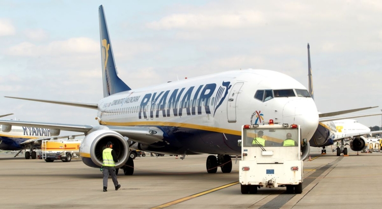 Ryanair Foto Flughafen Hahn