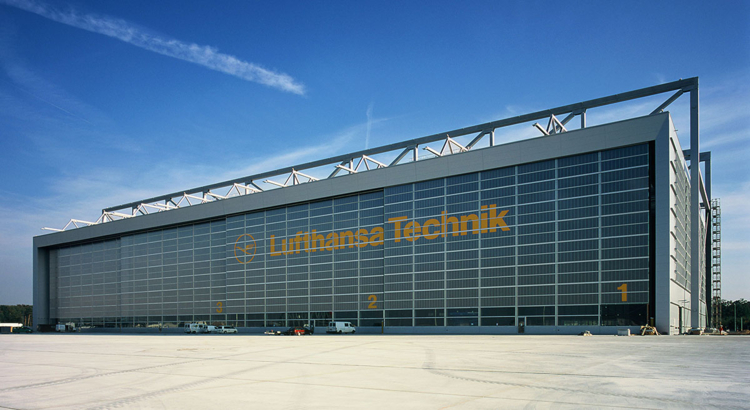 Lufthansa Technik Wartungshalle