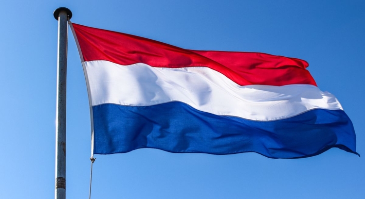 Niederlande Fahne Flagge Symbol Foto iStock Laurens Verhoeven