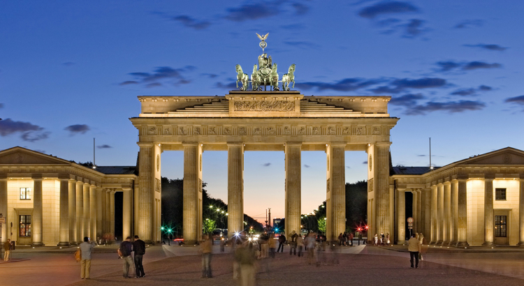 5_Brandenburger Tor_c_visitBerlin_Wolfgang_Scholvien.jpg