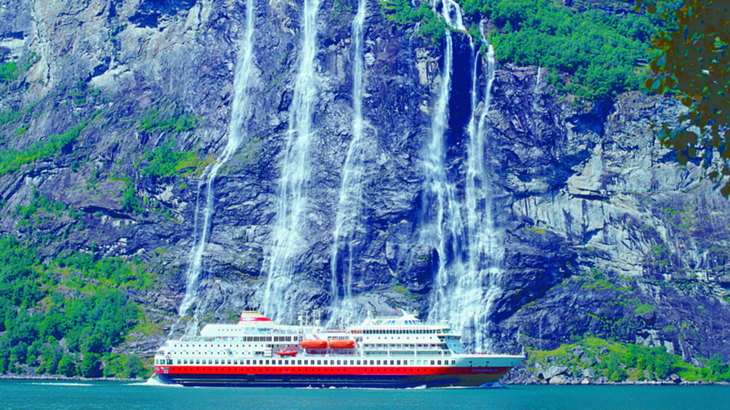 4b-(c)Hurtigruten.jpg