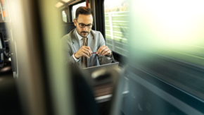 Geschäftsreisender Zug