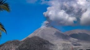 Indonesien Vulkan Flores Lewotobi Foto iStock Jimmy Tandjoeng
