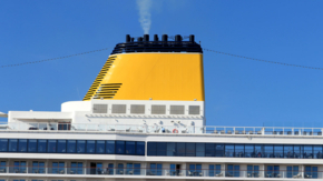 Kreuzfahrtschiff Schornstein