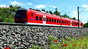 Bahn regionalbahn Symbol Neun Euro Ticket Foto iStock Hartmut kosig