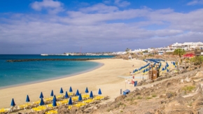 Spanien Lanzarote Playa Dorada Foto iStock Michael Shannon