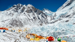 Nepal Mount Everest Basislager Foto iStock Elena Slepiskaya
