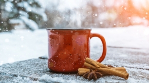 Glühwein Symbol Foto iStock Uladzimir Zuyeu