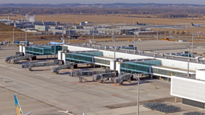 Flughafen München Pier Terminal 1.jpg